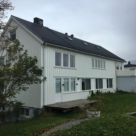 Lofoten Bed & Breakfast Reine - Rooms & Apartments Экстерьер фото