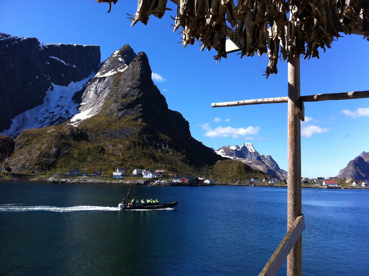 Lofoten Bed & Breakfast Reine - Rooms & Apartments Экстерьер фото