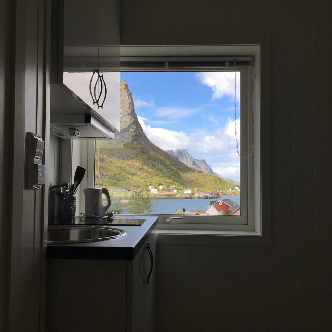 Lofoten Bed & Breakfast Reine - Rooms & Apartments Экстерьер фото